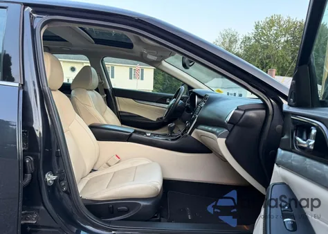 2017 Nissan Maxima 3.5S из США, поврежденный, VIN 1N4AA6AP8HC370029